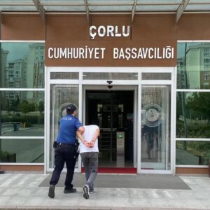 polis memurunun parmagini koparan supheli tutuklandi BHg2ZXFk