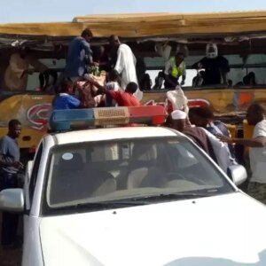 sudanda trafik kazasi 13 olu 23 yarali XeGblrW8