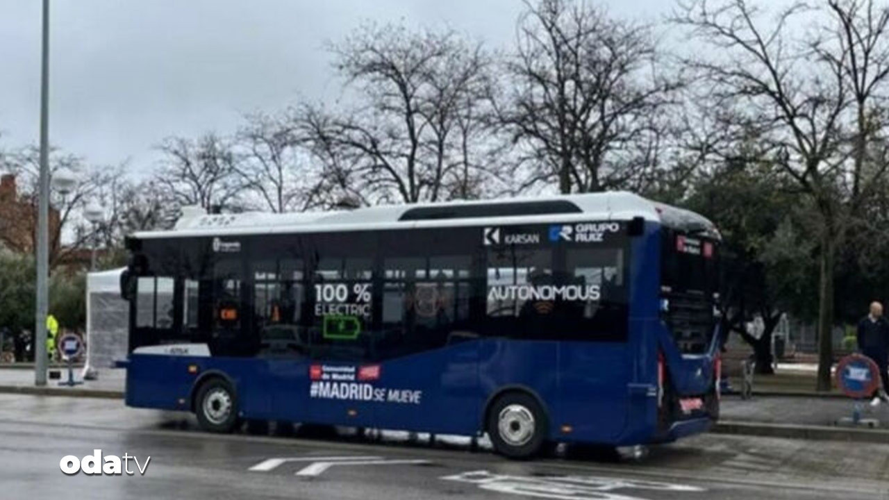 ilk surucusuz elektrikli otobus trafige cikti jDTagQeY