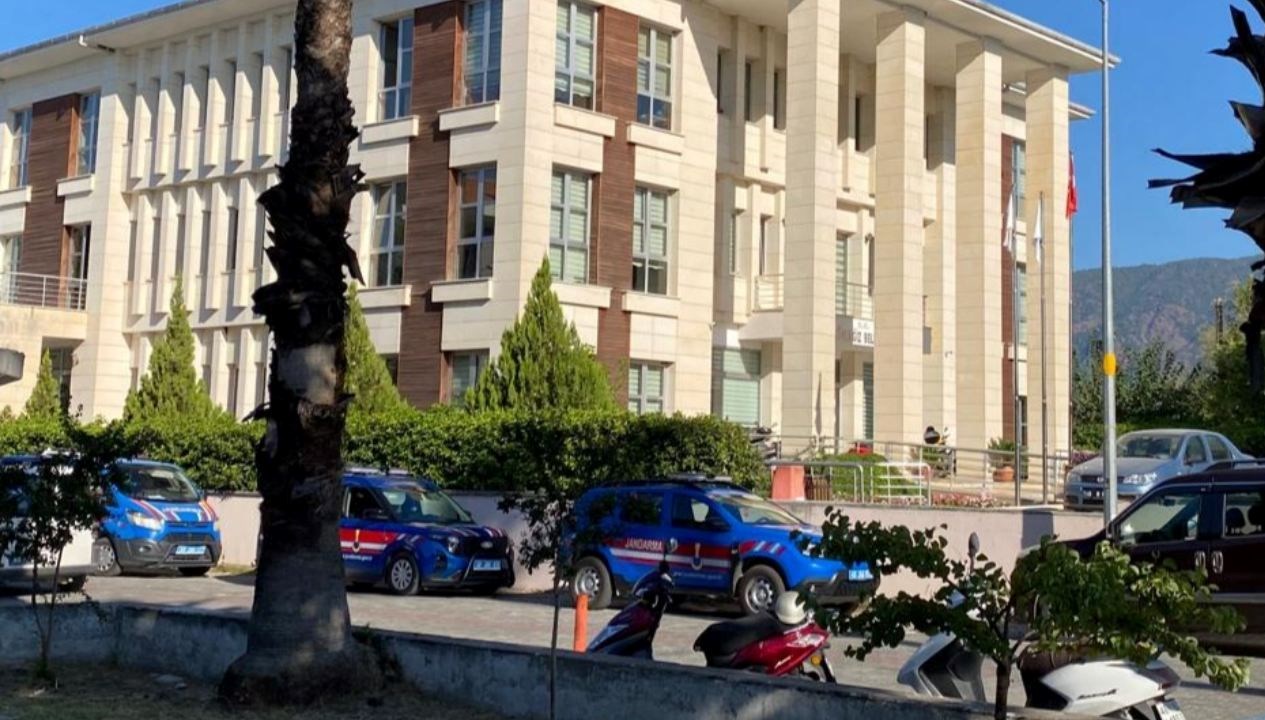 koycegizdeki imar yolsuzlugu sorusturmasinda gozaltina alinan 3 kisiye adli kontrol lPdrkMz6