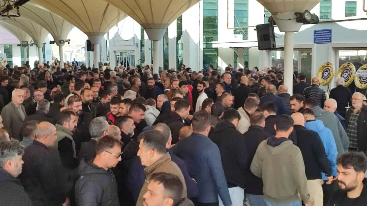 ankarada 14 yasindaki hiranur son yolculuguna ugurlandi annesi isyan etti twrBNSxp.jpg