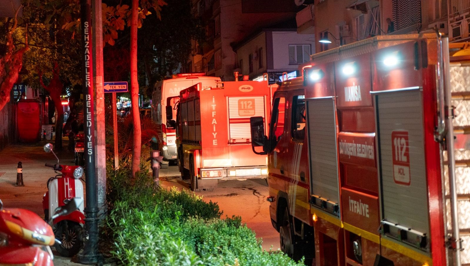 esine kizdi evini atese verdi nwmLl8eT.jpg