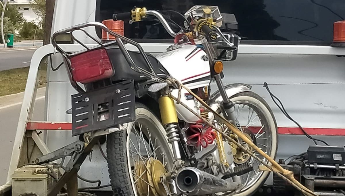 hem ehliyetsiz hem plakasiz surucuye binlerce lira ceza EDBVRP3P