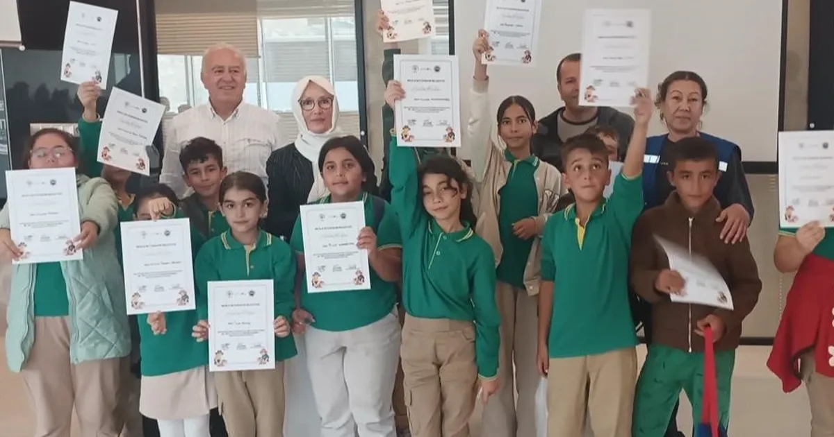 muglada minik tadimcilara zeytinyagi egitimi VrLLg5vk.webp