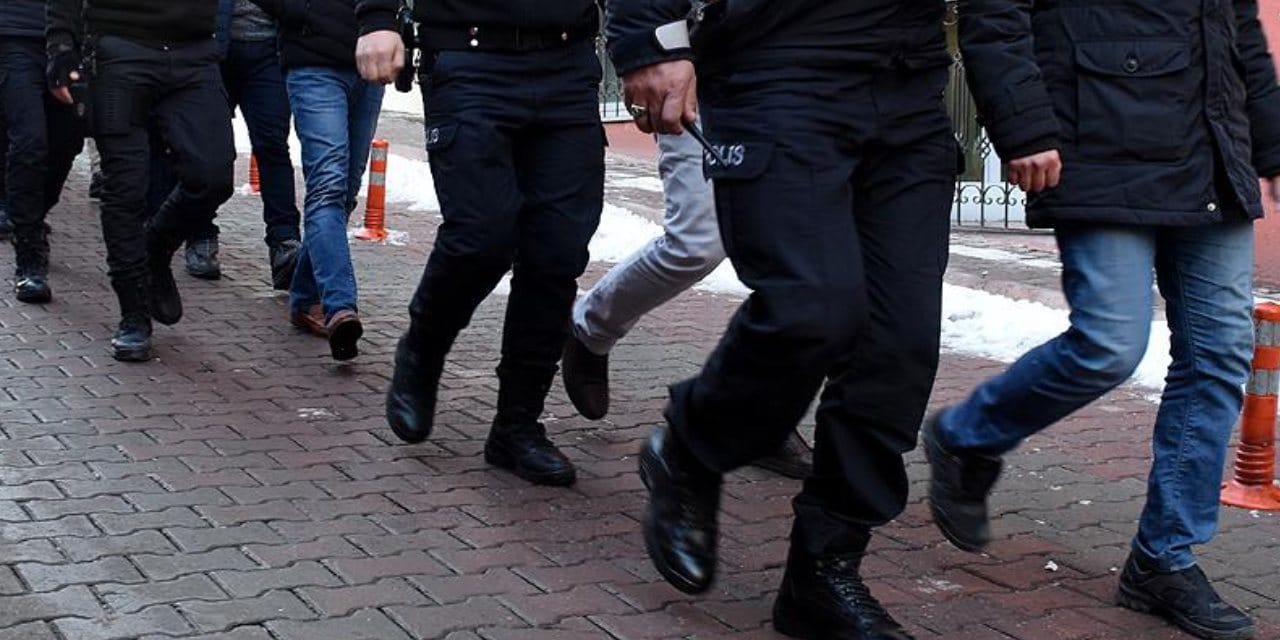 antalyada silah kacakciligi ve uyusturucu operasyonu cok sayida muhimmat ele gecirildi T6EH7YBf.jpg