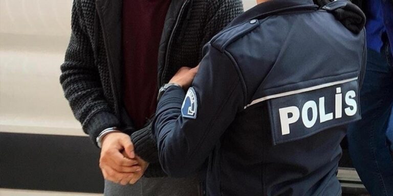 1i-eski-polis-2-feto-firarisi-yakalandi-La6gWkVt