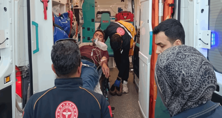 komsu-kavgasinda-kan-akti-1i-agir-4-yarali-eB8rLtgs